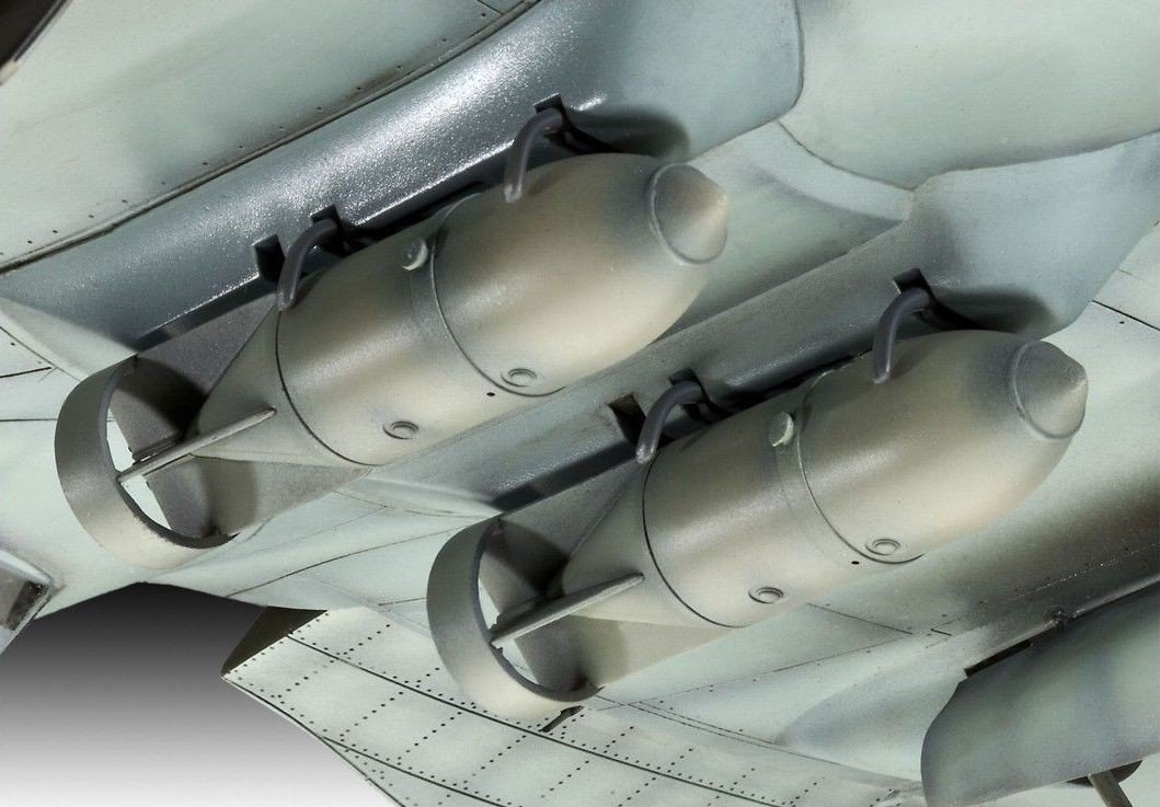 Модель Revell Бомбардировщик Heinkel He111 H-6 1:32 (4836